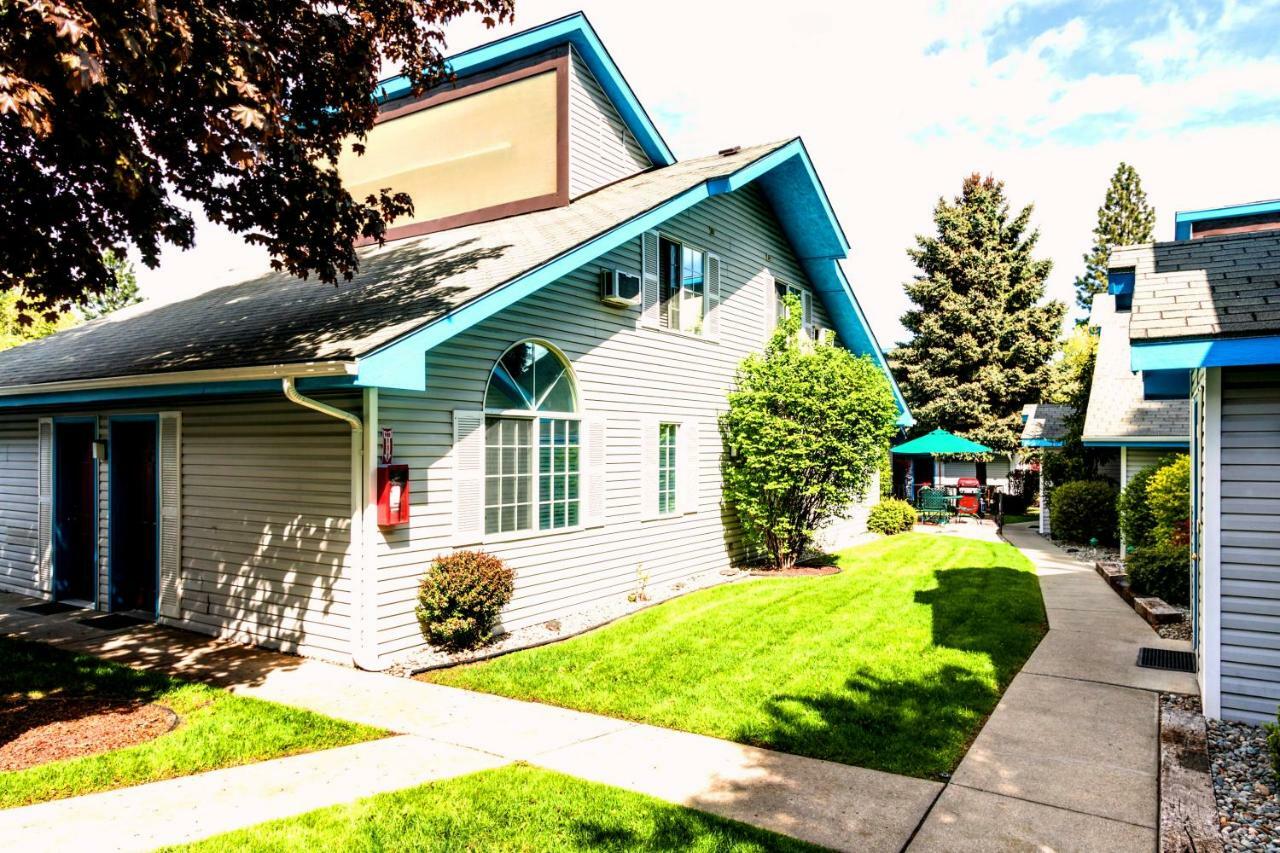 Turning Leaf Townhome Suites Fairwood Exterior photo